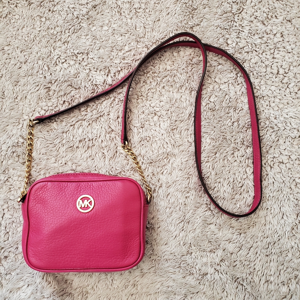 Michael Kors cross body purse